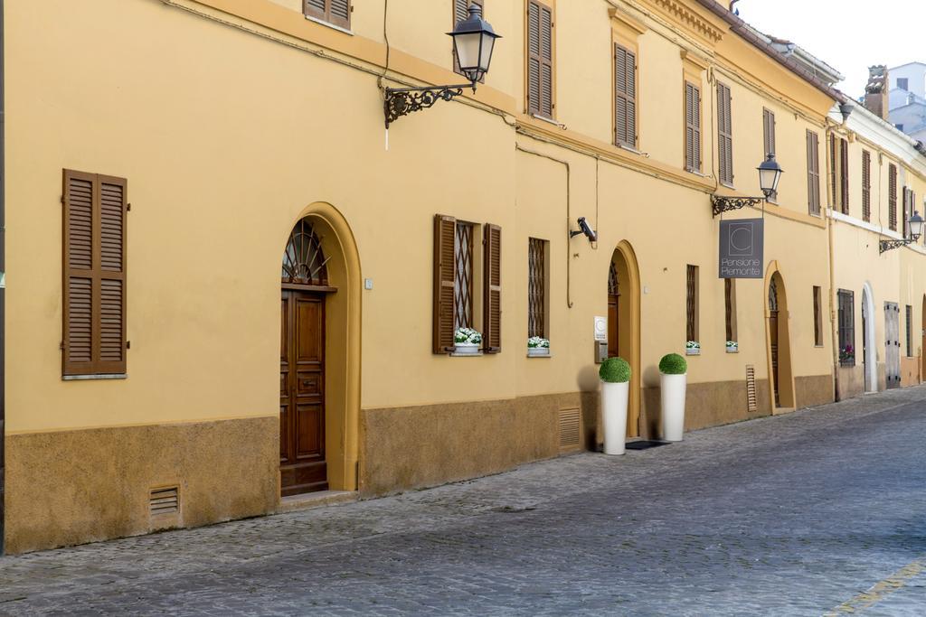 Pensione Piemonte لوريتو المظهر الخارجي الصورة